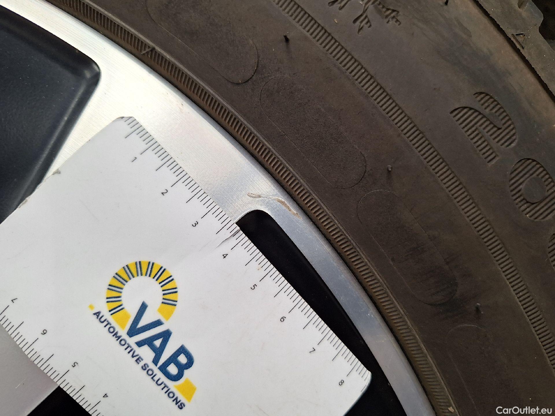  Mercedes  A-Klasse Mercedes, A-Class Berline '18, Mercedes-Benz  Limousine A 250 e 4d #31