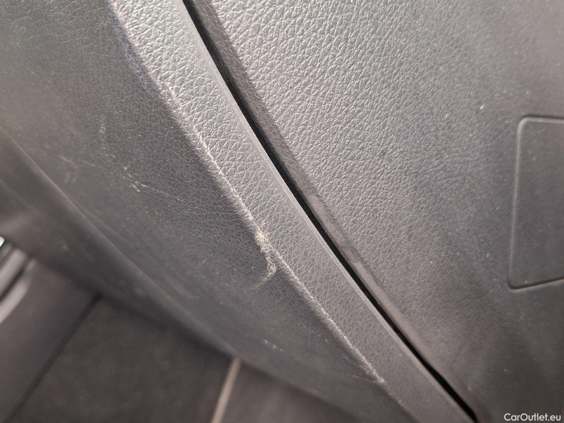  Mercedes  A-Klasse Mercedes, A-Class Berline '18, Mercedes-Benz  Limousine A 250 e 4d #61