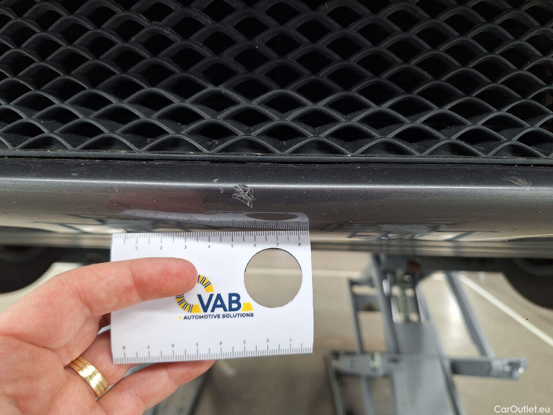  Mercedes  A-Klasse Mercedes, A-Class '18 PHEV, Mercedes-Benz  A 250 e Business Line 5d #42