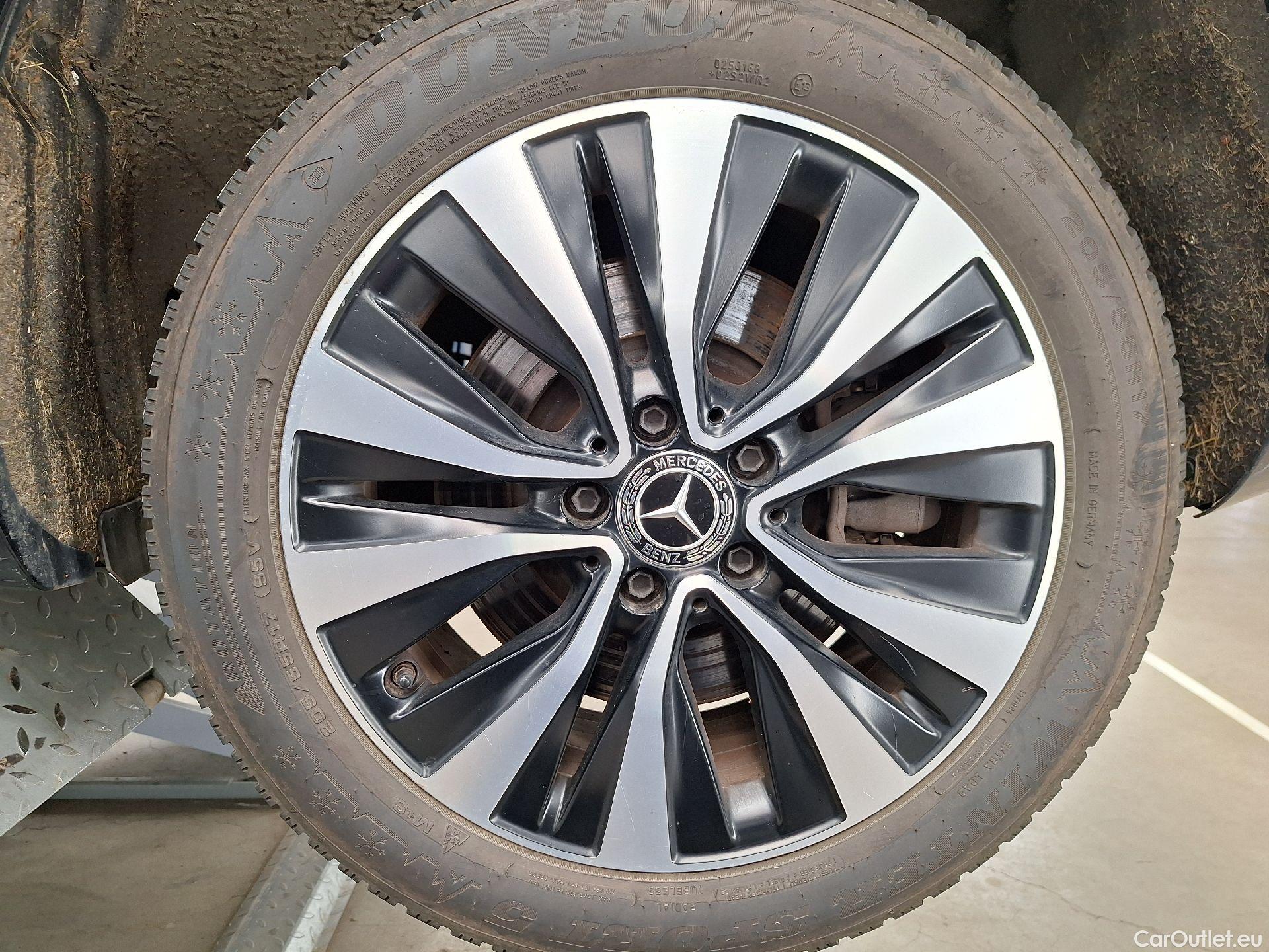  Mercedes  A-Klasse Mercedes, A-Class Berline '18, Mercedes-Benz  Limousine A 250 e 4d #29