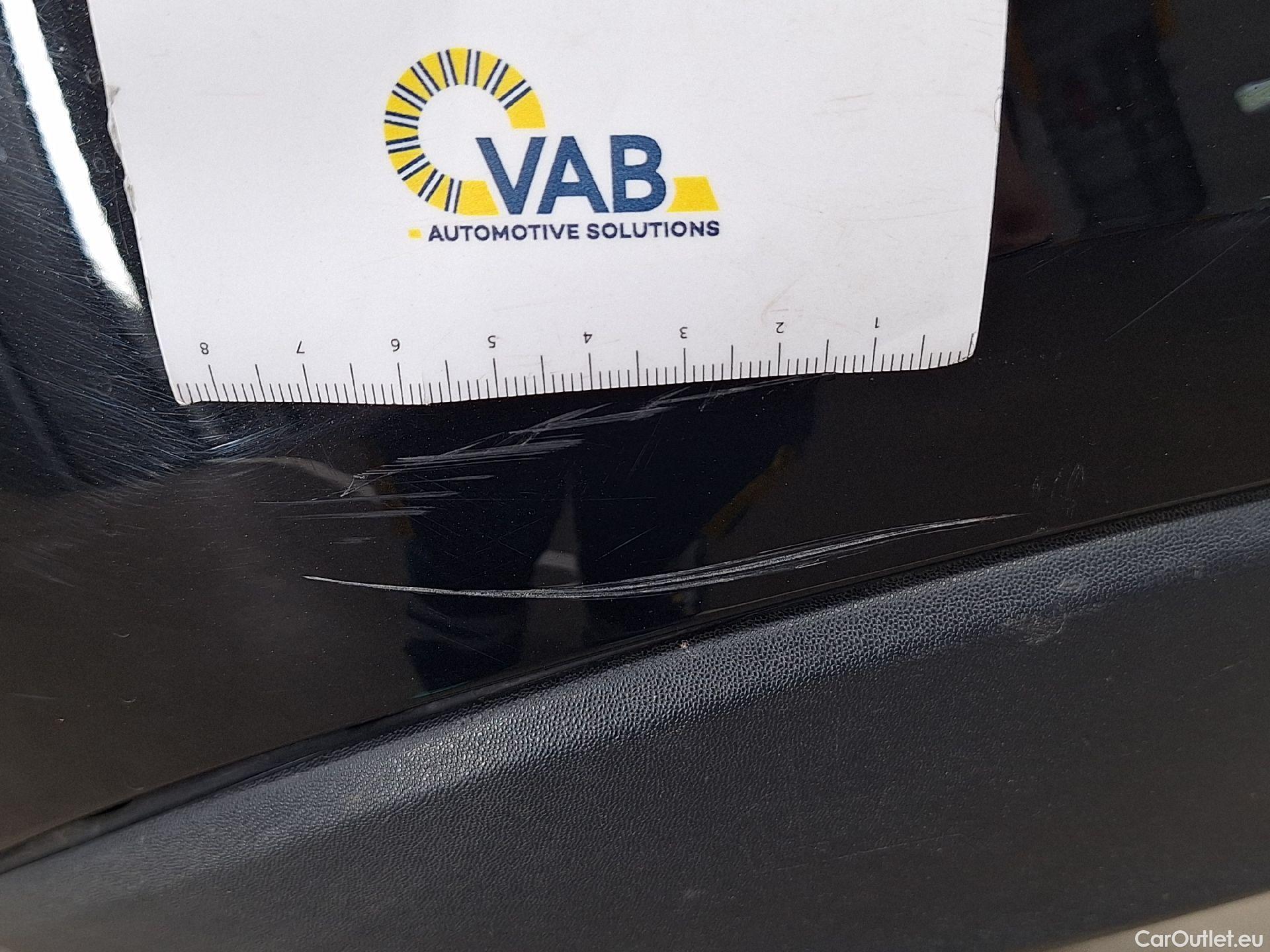  Mercedes  A-Klasse Mercedes, A-Class Berline '18, Mercedes-Benz  Limousine A 250 e 4d #35