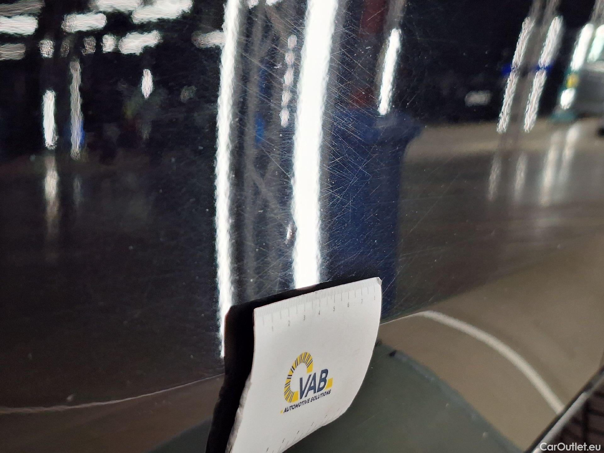  Mercedes  A-Klasse Mercedes, A-Class Berline '18, Mercedes-Benz  Limousine A 250 e 4d #52