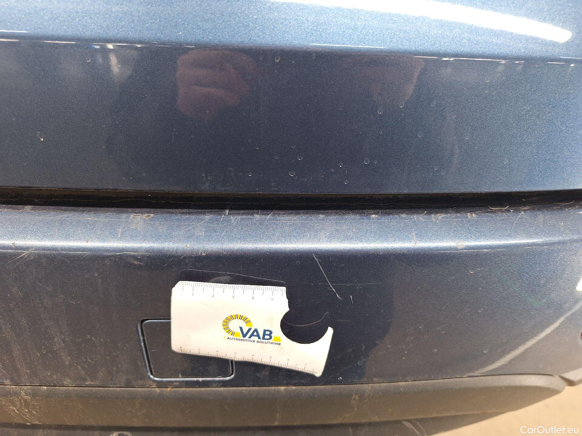  Ford  Galaxy Ford,  '15, Ford  2.0 TDCi 110kW S/S Titanium 5d 7pl #25