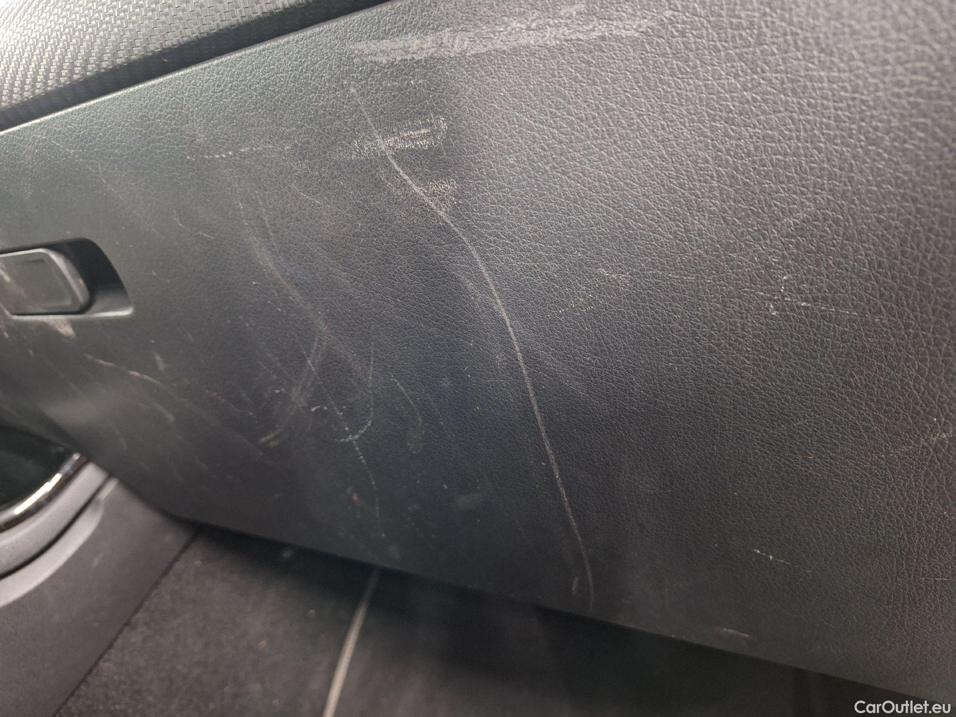  Mercedes  A-Klasse Mercedes, A-Class Berline '18, Mercedes-Benz  Limousine A 250 e 4d #60