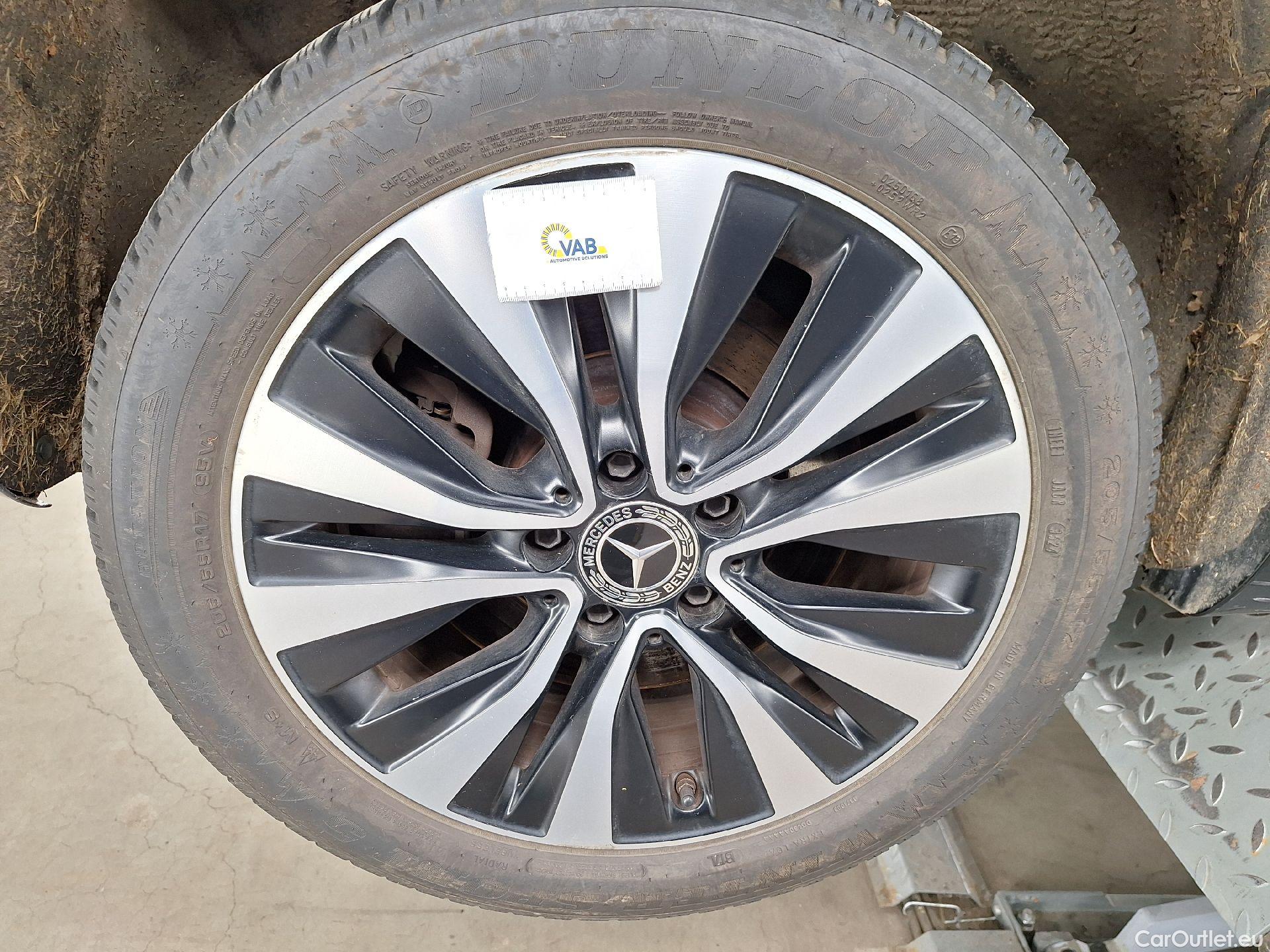  Mercedes  A-Klasse Mercedes, A-Class Berline '18, Mercedes-Benz  Limousine A 250 e 4d #40