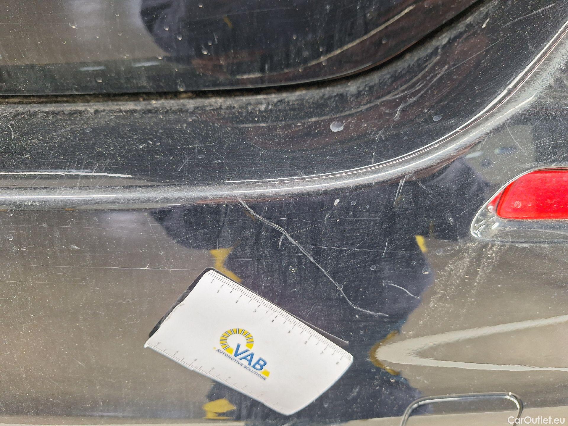  Mercedes  A-Klasse Mercedes, A-Class Berline '18, Mercedes-Benz  Limousine A 250 e 4d #37