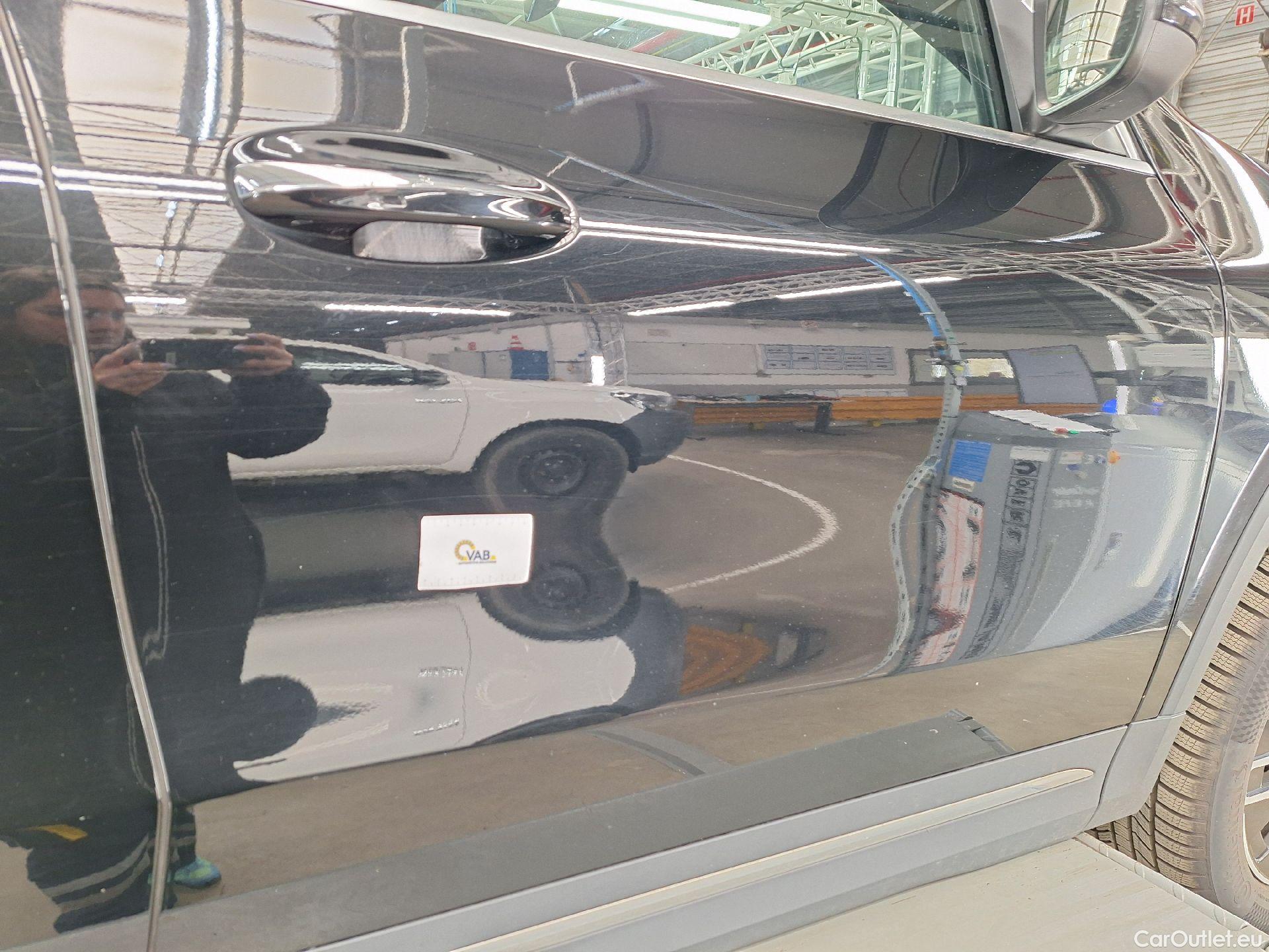  Mercedes  GLA Mercedes,  '20, Mercedes-Benz   180 d Business Solution 5d #33