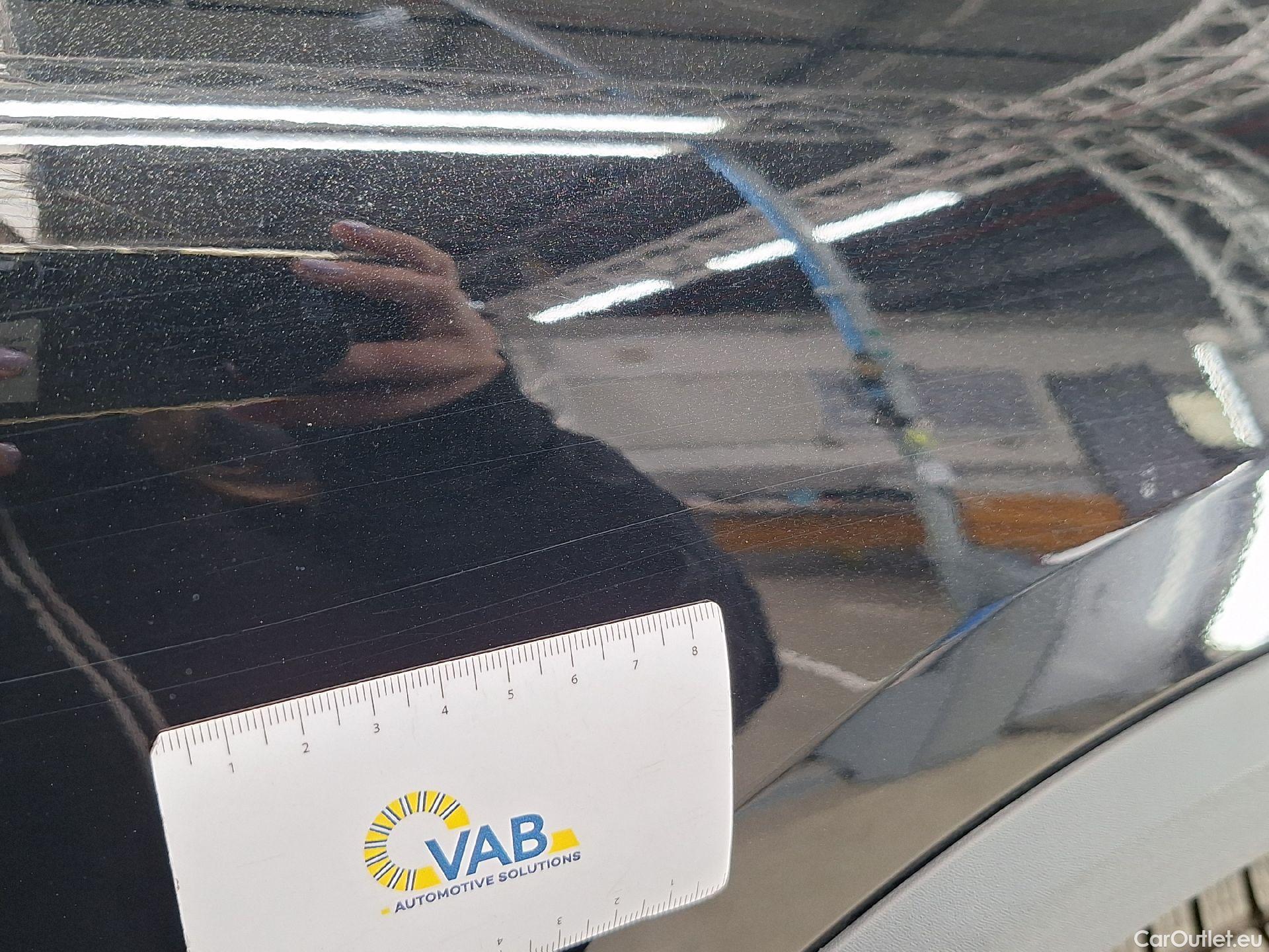  Mercedes  GLA Mercedes,  '20, Mercedes-Benz   180 d Business Solution 5d #38