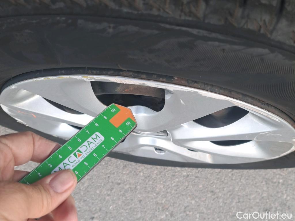  Citroen  C3 CITROEN  / 2016 / 5P / berlina con portón BlueHDi 73KW (100CV) S&S FEEL #14