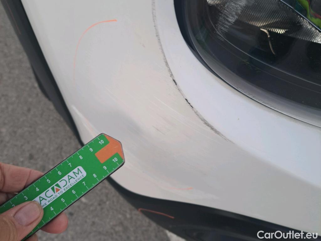  Citroen  C3 CITROEN  / 2016 / 5P / berlina con portón BlueHDi 73KW (100CV) S&S FEEL #10