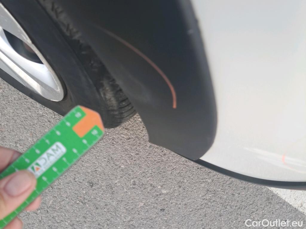  Citroen  C3 CITROEN  / 2016 / 5P / berlina con portón BlueHDi 73KW (100CV) S&S FEEL #22