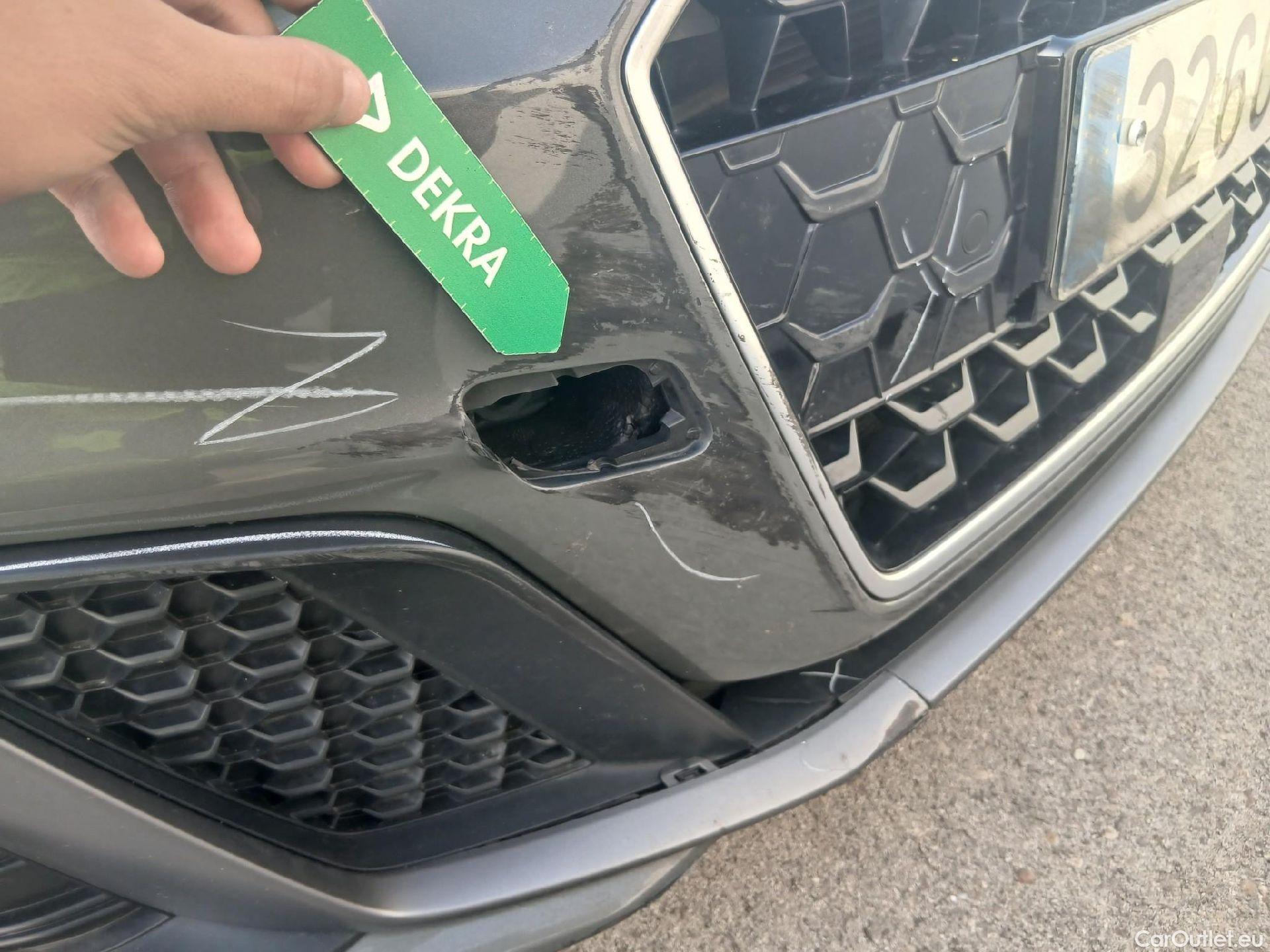  Audi  A1 Sportback AUDI A1 / 2018 / 5P / berlina con portón Sportback Black line 30 TFSI 81kW S tron #4