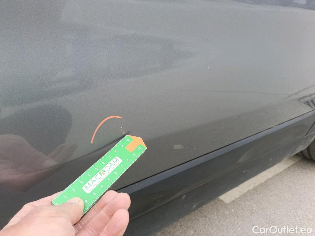  Bmw  X2 BMW  / 2017 / 5P / todoterreno sDrive18d #28