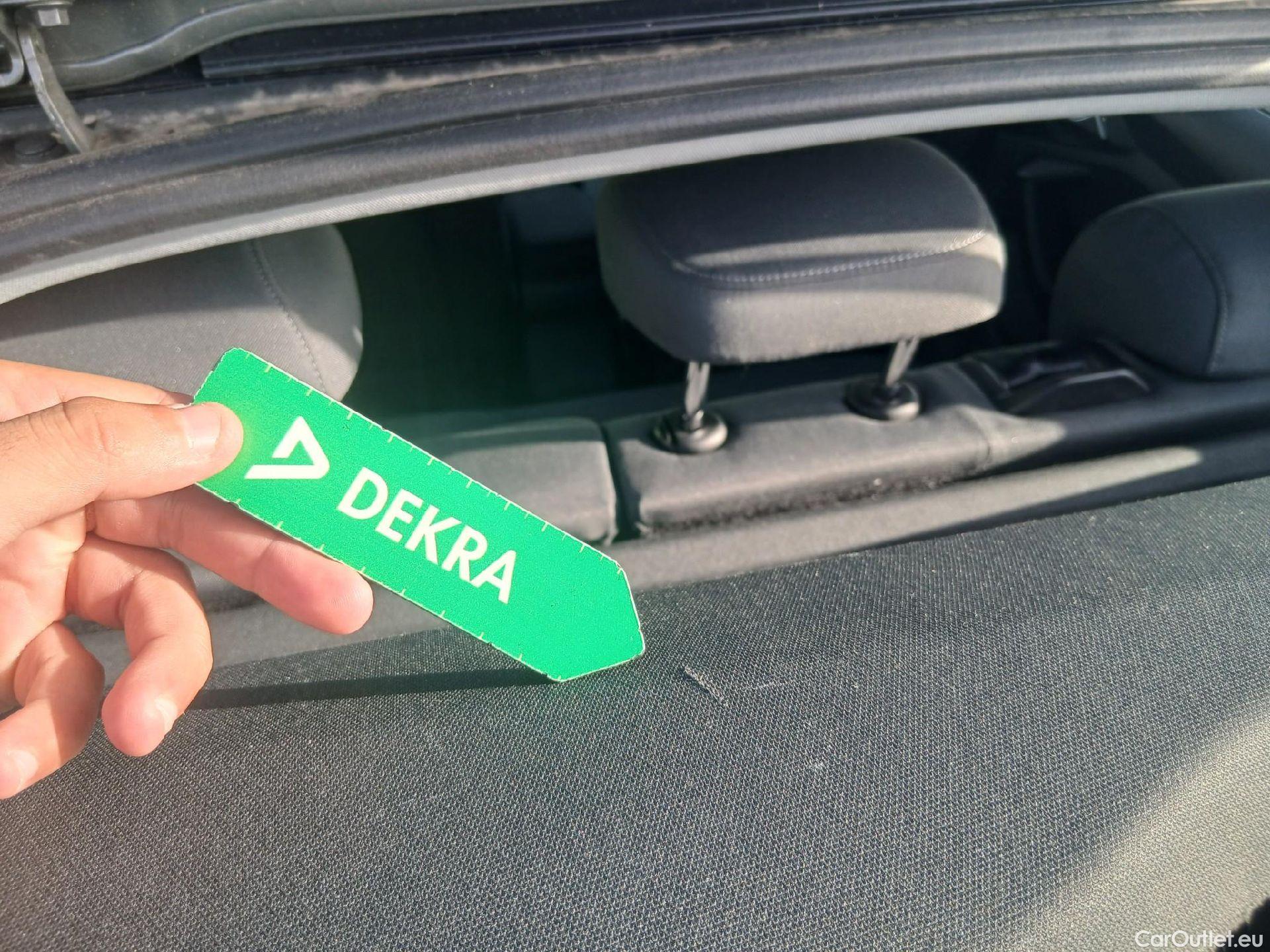  Audi  A1 Sportback AUDI A1 / 2018 / 5P / berlina con portón Sportback Black line 30 TFSI 81kW S tron #47