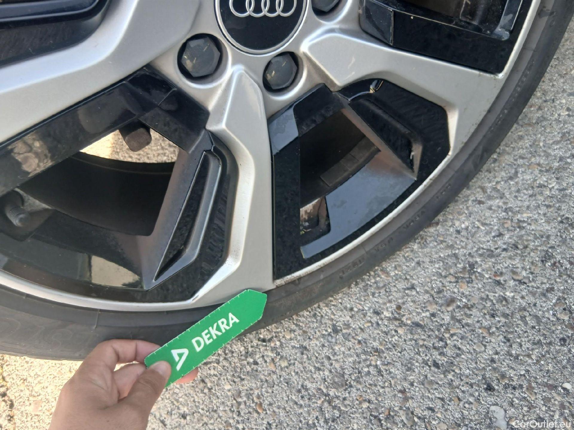  Audi  A1 Sportback AUDI A1 / 2018 / 5P / berlina con portón Sportback Black line 30 TFSI 81kW S tron #28