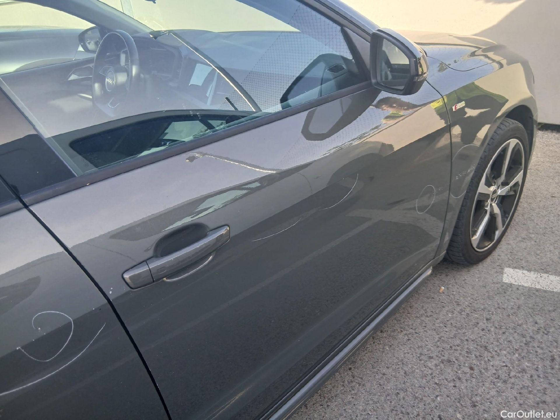  Audi  A1 Sportback AUDI A1 / 2018 / 5P / berlina con portón Sportback Black line 30 TFSI 81kW S tron #35