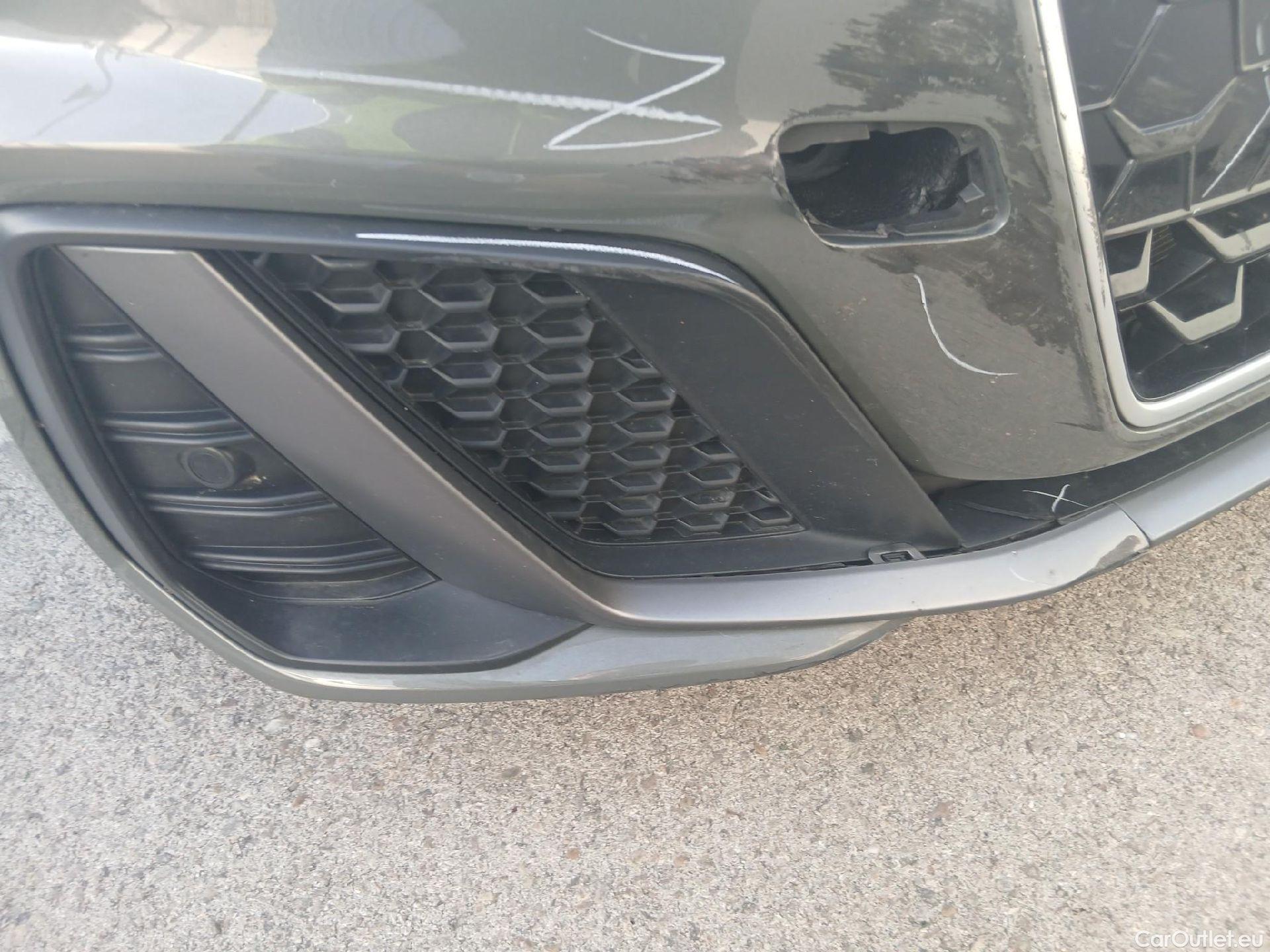  Audi  A1 Sportback AUDI A1 / 2018 / 5P / berlina con portón Sportback Black line 30 TFSI 81kW S tron #9