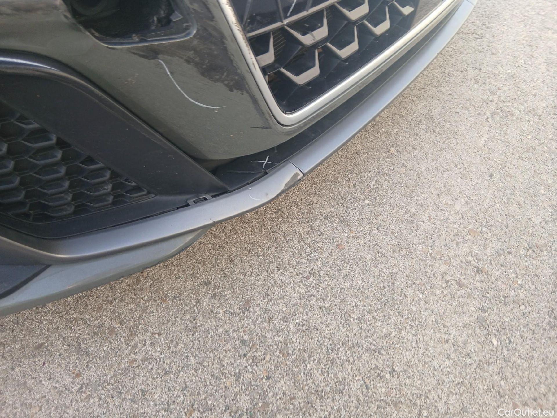  Audi  A1 Sportback AUDI A1 / 2018 / 5P / berlina con portón Sportback Black line 30 TFSI 81kW S tron #5