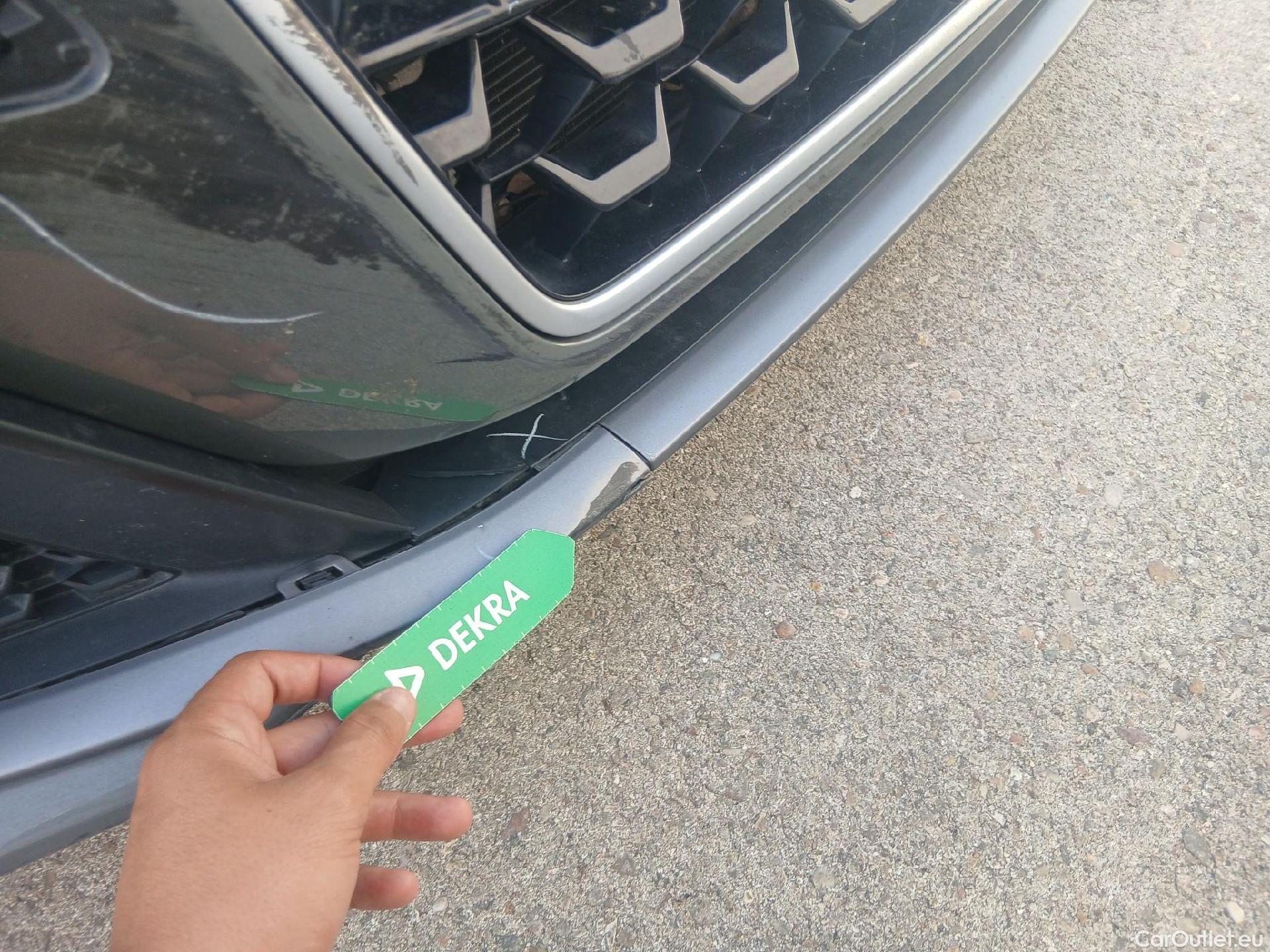  Audi  A1 Sportback AUDI A1 / 2018 / 5P / berlina con portón Sportback Black line 30 TFSI 81kW S tron #6