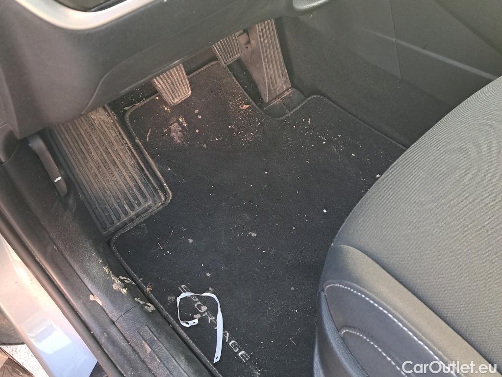  KIA  Sportage KIA  / 2022 / 5P / todoterreno 1.6 T-GDi 110kW (150CV) Concept 4x2 #37