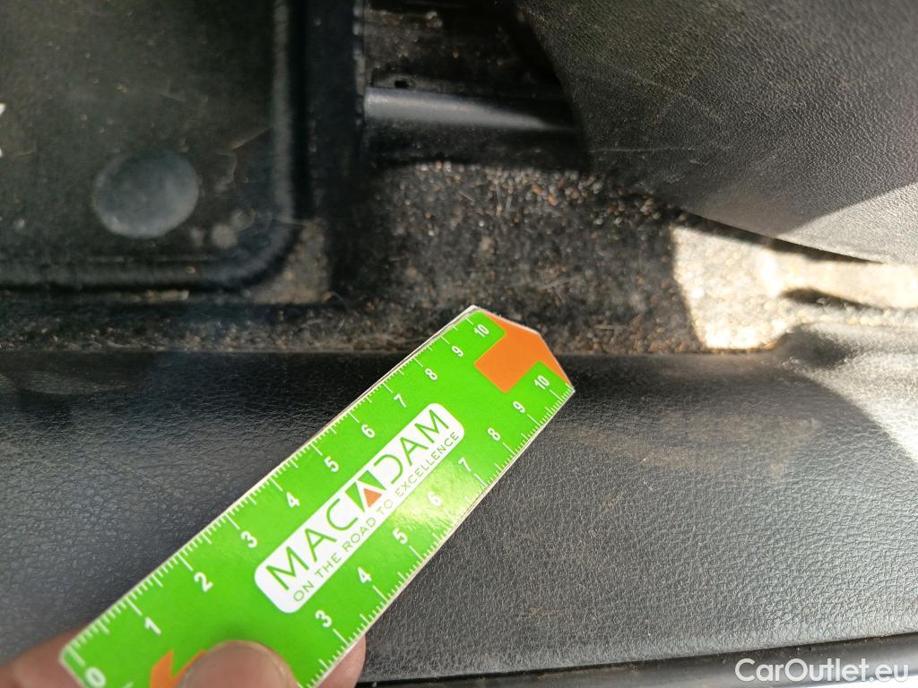  Nissan  Juke NISSAN  / 2019 / 5P / crossover DIG-T 84 kW (114 CV) DCT 7 V N-Connecta (AC2) #4