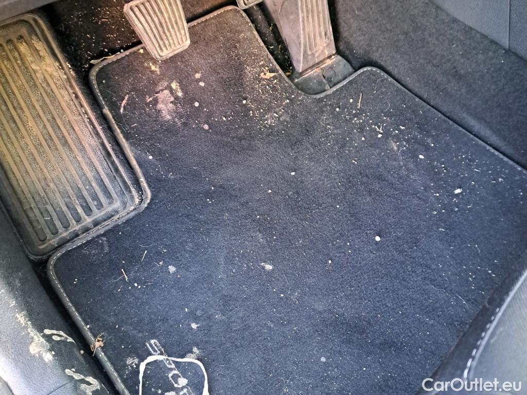  KIA  Sportage KIA  / 2022 / 5P / todoterreno 1.6 T-GDi 110kW (150CV) Concept 4x2 #38