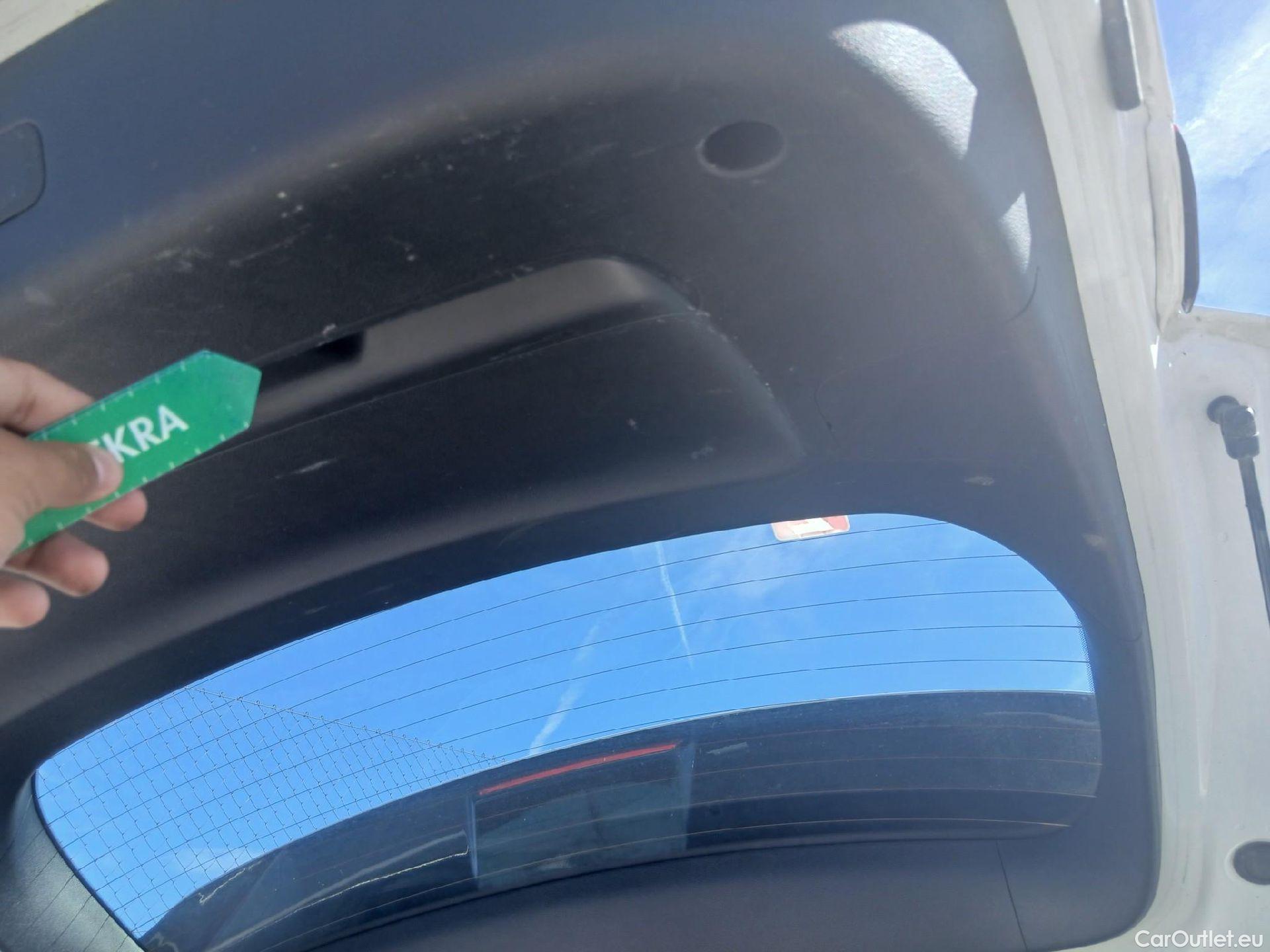  KIA  Sportage KIA  / 2018 / 5P / todoterreno 1.6 MHEV GT Line Essential 115CV 4x2 #11