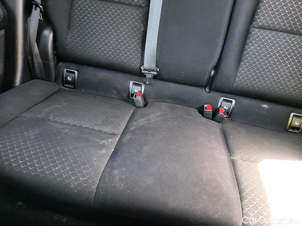  Nissan  Juke NISSAN  / 2019 / 5P / crossover DIG-T 84 kW (114 CV) DCT 7 V N-Connecta (AC2) #7