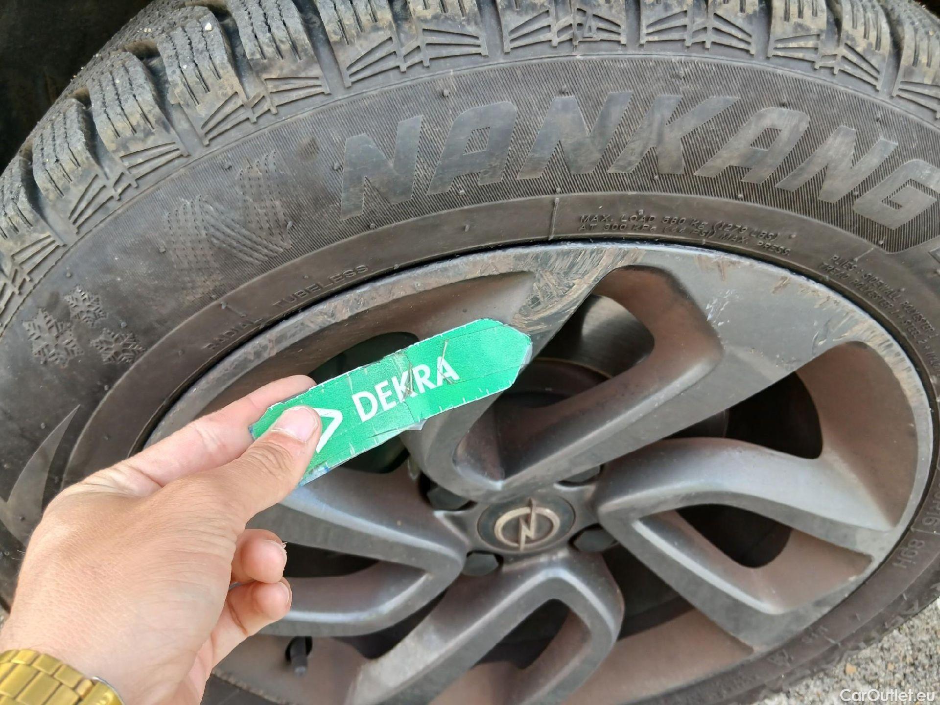  Opel  Crossland OPEL  X / 2017 / 5P / todoterreno 1.2 OPEL 2020 S&S 81kW (110CV) TRACC DELANTERA(CX) #14