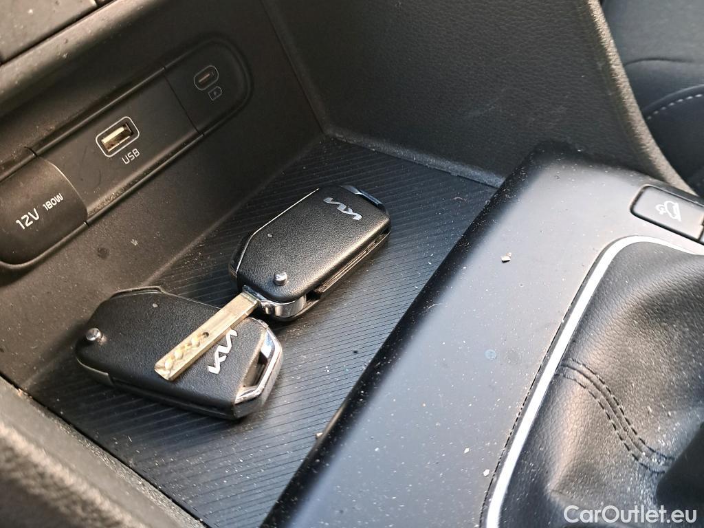  KIA  Sportage KIA  / 2022 / 5P / todoterreno 1.6 T-GDi 110kW (150CV) Concept 4x2 #13