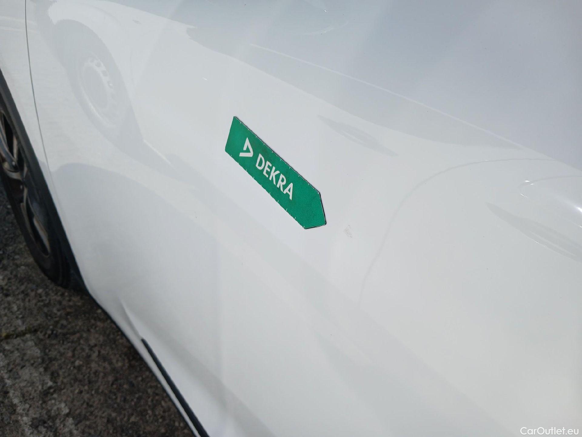  KIA  Niro KIA  / 2019 / 5P / crossover 1.6 GDi HEV 104kW (141CV) Drive #15