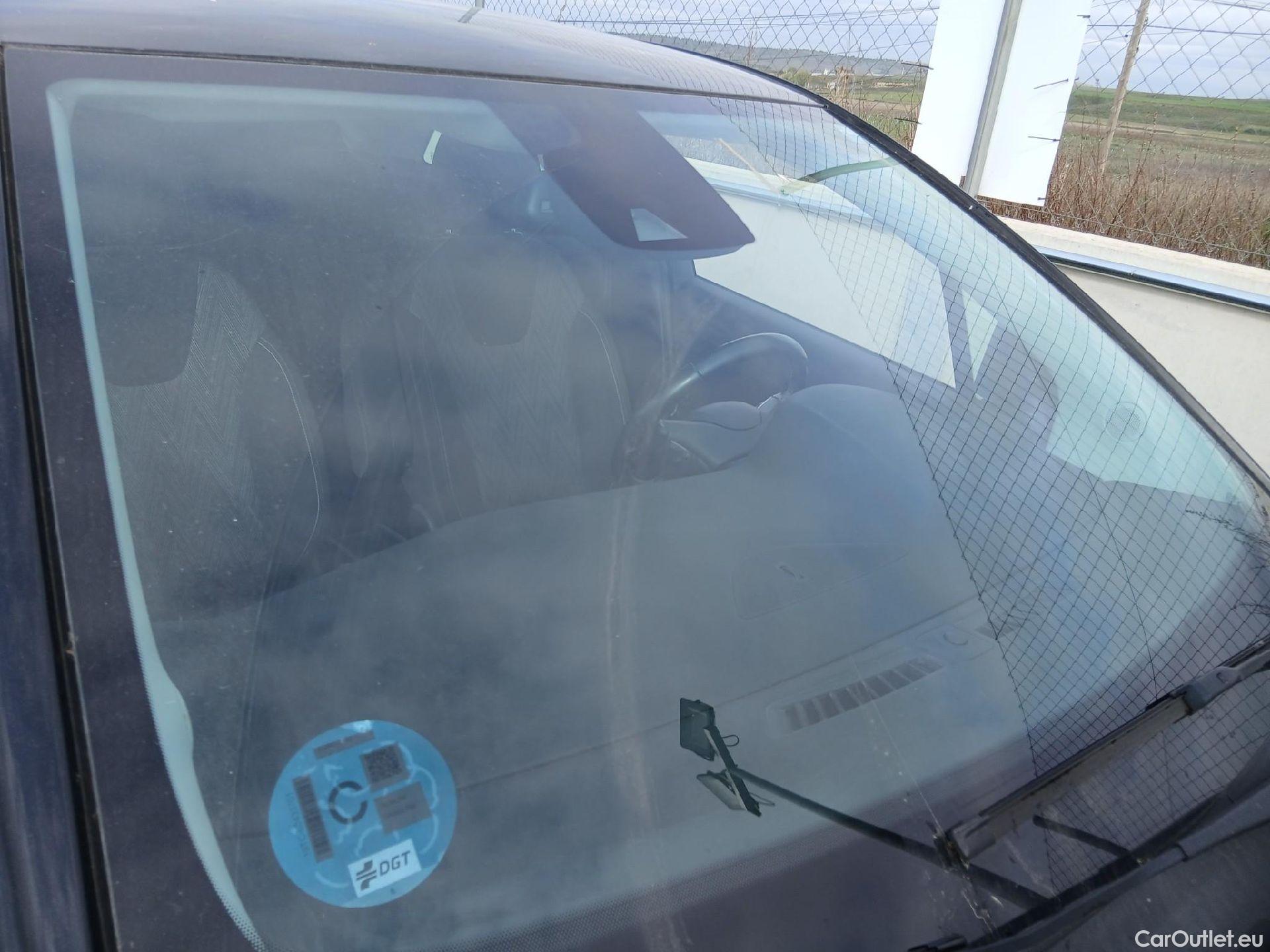  Opel  Crossland OPEL  X / 2017 / 5P / todoterreno 1.2 OPEL 2020 S&S 81kW (110CV) TRACC DELANTERA(CX) #3