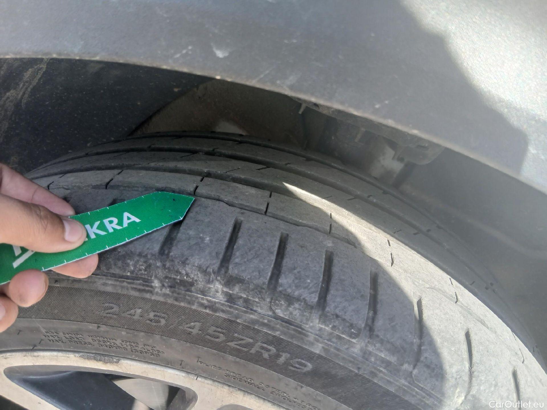  KIA  Sportage KIA  / 2018 / 5P / todoterreno 1.6 MHEV GT Line Essential 115CV 4x2 #2