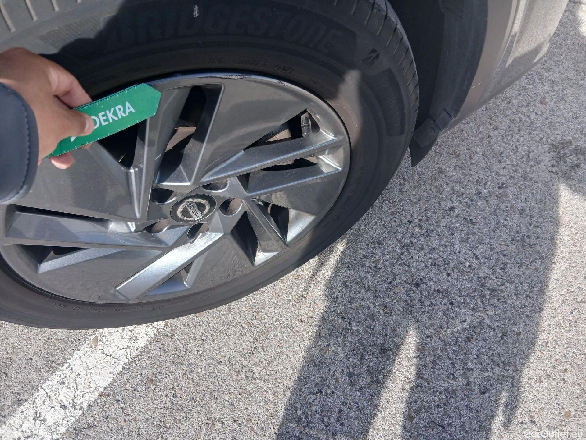  Nissan  Qashqai NISSAN  todoterreno DIG-T 158 CV mHEV Xtronic Acenta (AC) #27