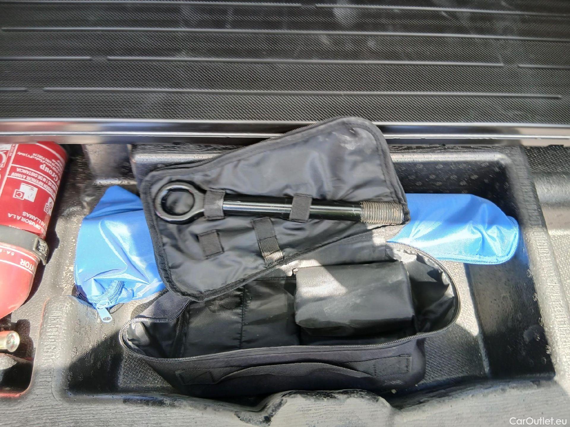  Hyundai  Tucson HYUNDAI  / 2020 / 5P / todoterreno 1.6 CRDI 100kW (136CV) 48V Maxx #17