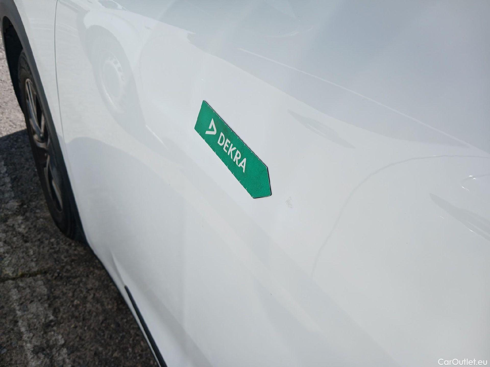  KIA  Niro KIA  / 2019 / 5P / crossover 1.6 GDi HEV 104kW (141CV) Drive #16