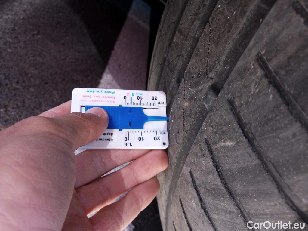  Mercedes  G-Klasee MERCEDES-BENZ GLE Coupé / 2020 / 5P / todoterreno GLE 350 de 4MATIC (Híbrido Enchufable) #2