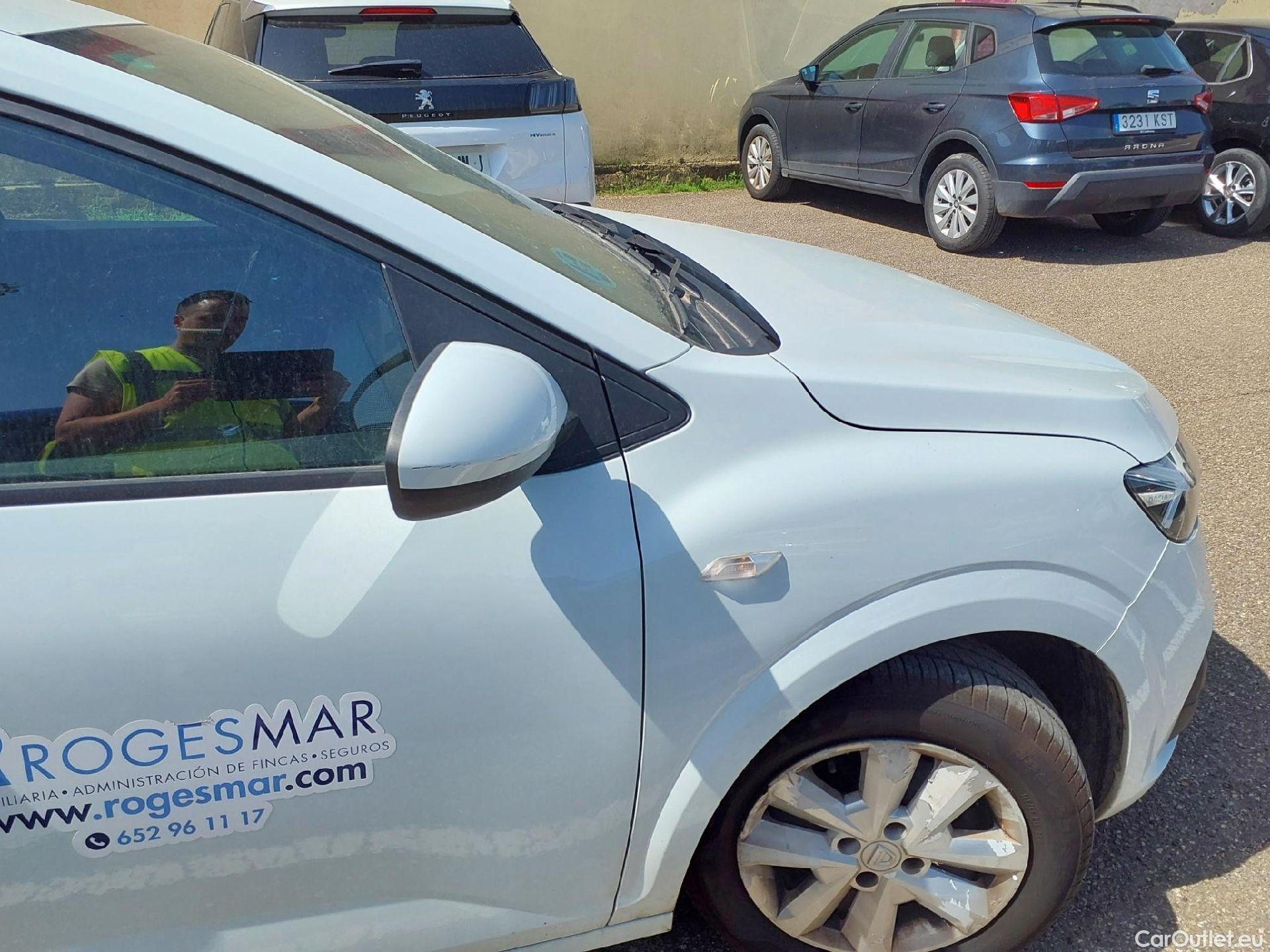  Dacia  Sandero DACIA  / 2020 / 5P / berlina con portón Comfort TCe 67kW (90CV) #22