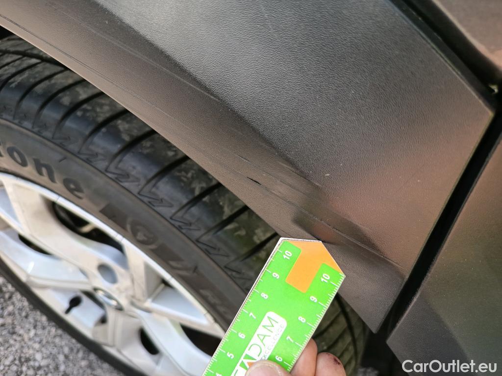  Nissan  Juke NISSAN  / 2019 / 5P / crossover DIG-T 84 kW (114 CV) DCT 7 V N-Connecta (AC2) #17