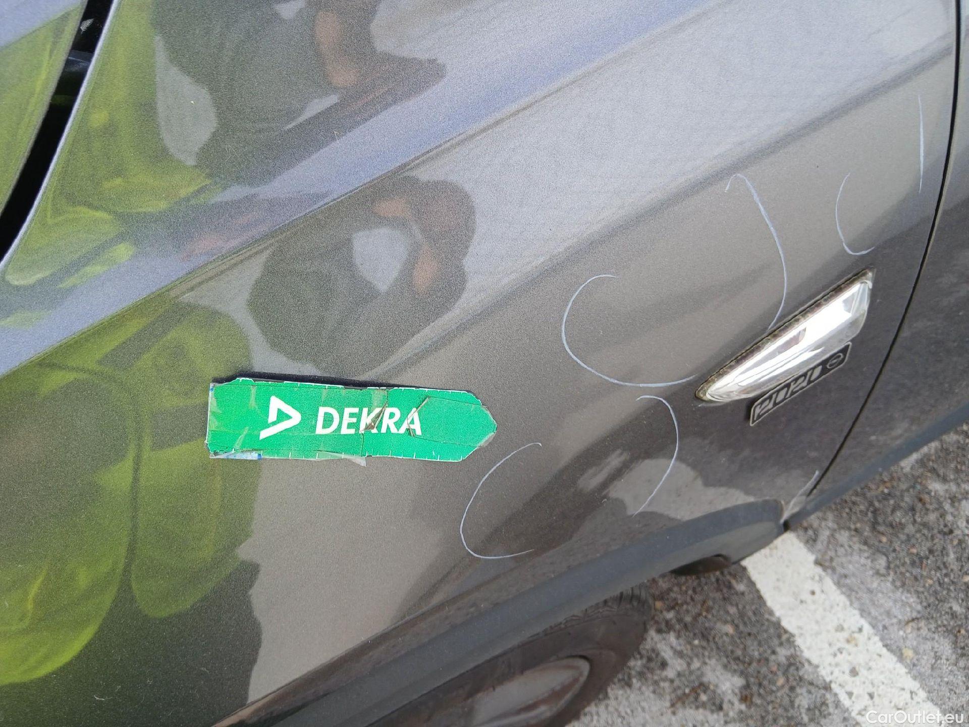  Opel  Crossland OPEL  X / 2017 / 5P / todoterreno 1.2 OPEL 2020 S&S 81kW (110CV) TRACC DELANTERA(CX) #17