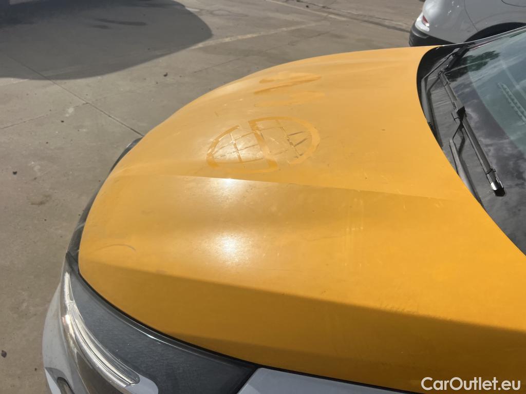  Renault  Clio RENAULT  / 2019 / 5P / berlina con portón Business Blue dCi 63 kW (85CV) #29