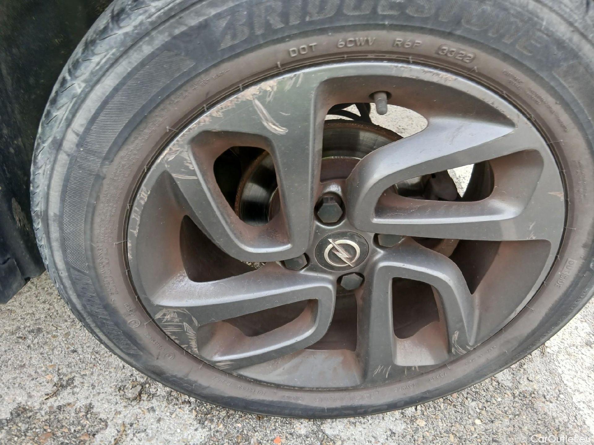  Opel  Crossland OPEL  X / 2017 / 5P / todoterreno 1.2 OPEL 2020 S&S 81kW (110CV) TRACC DELANTERA(CX) #32