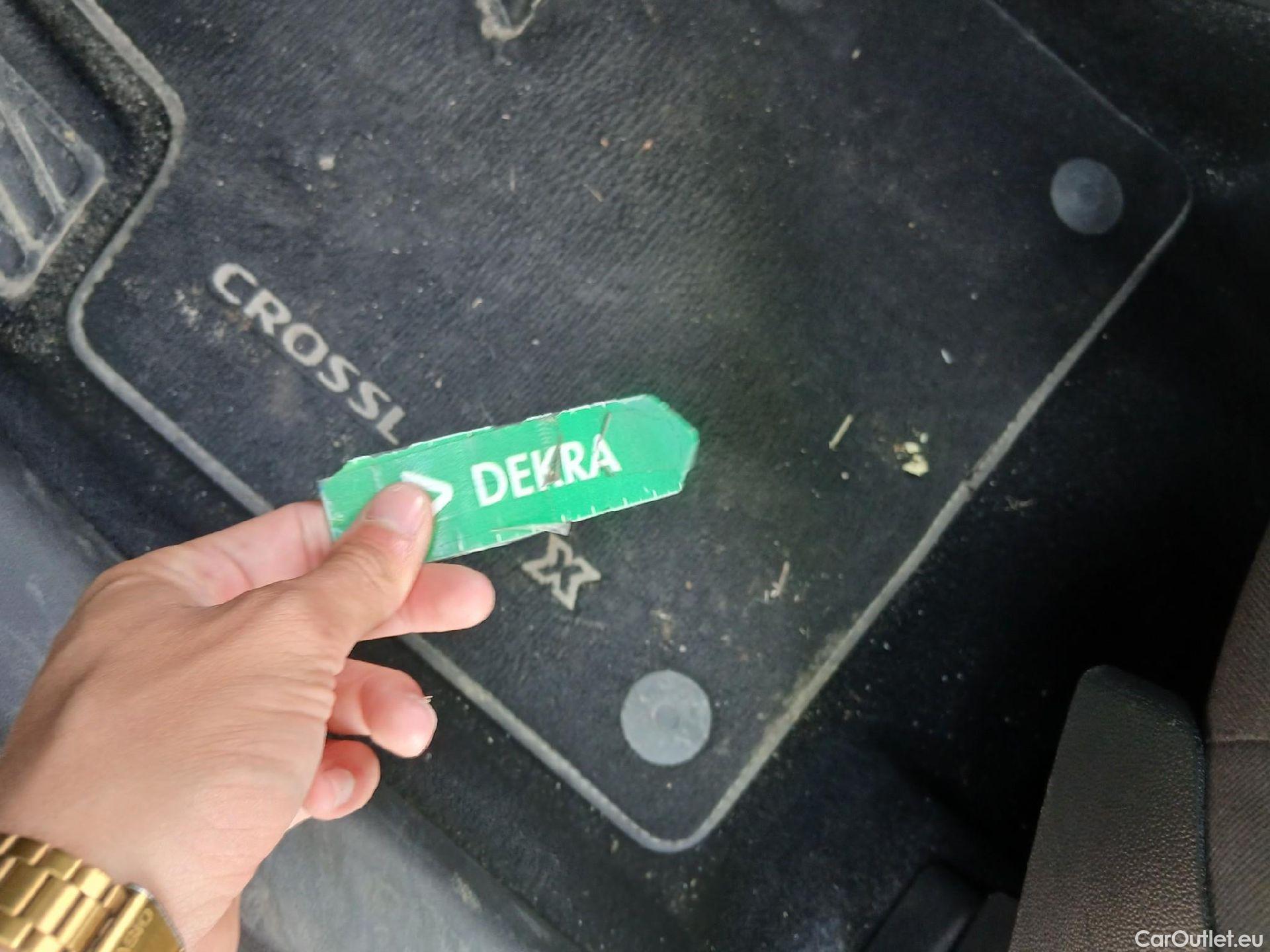  Opel  Crossland OPEL  X / 2017 / 5P / todoterreno 1.2 OPEL 2020 S&S 81kW (110CV) TRACC DELANTERA(CX) #24