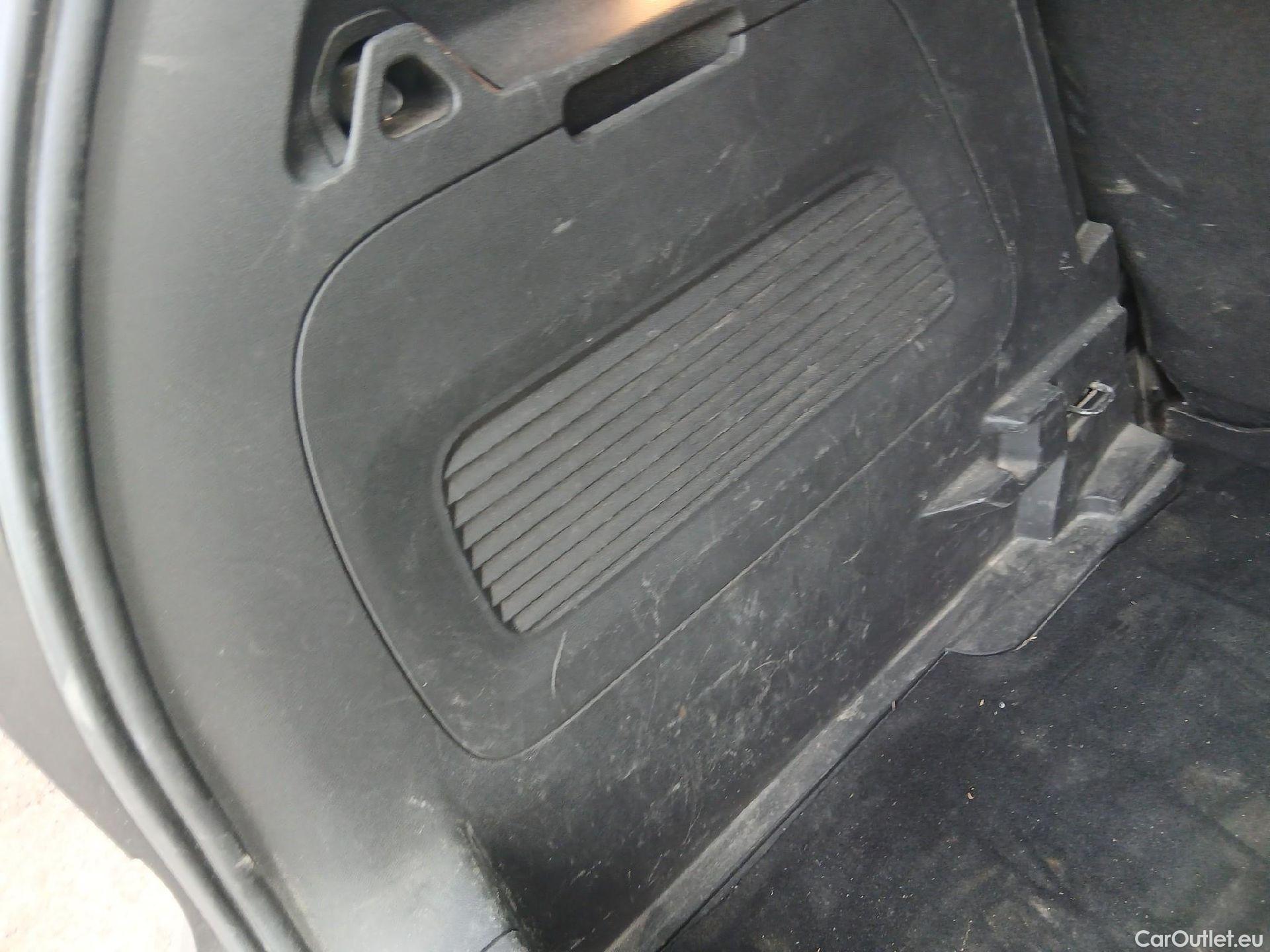  Opel  Crossland OPEL  X / 2017 / 5P / todoterreno 1.2 OPEL 2020 S&S 81kW (110CV) TRACC DELANTERA(CX) #39