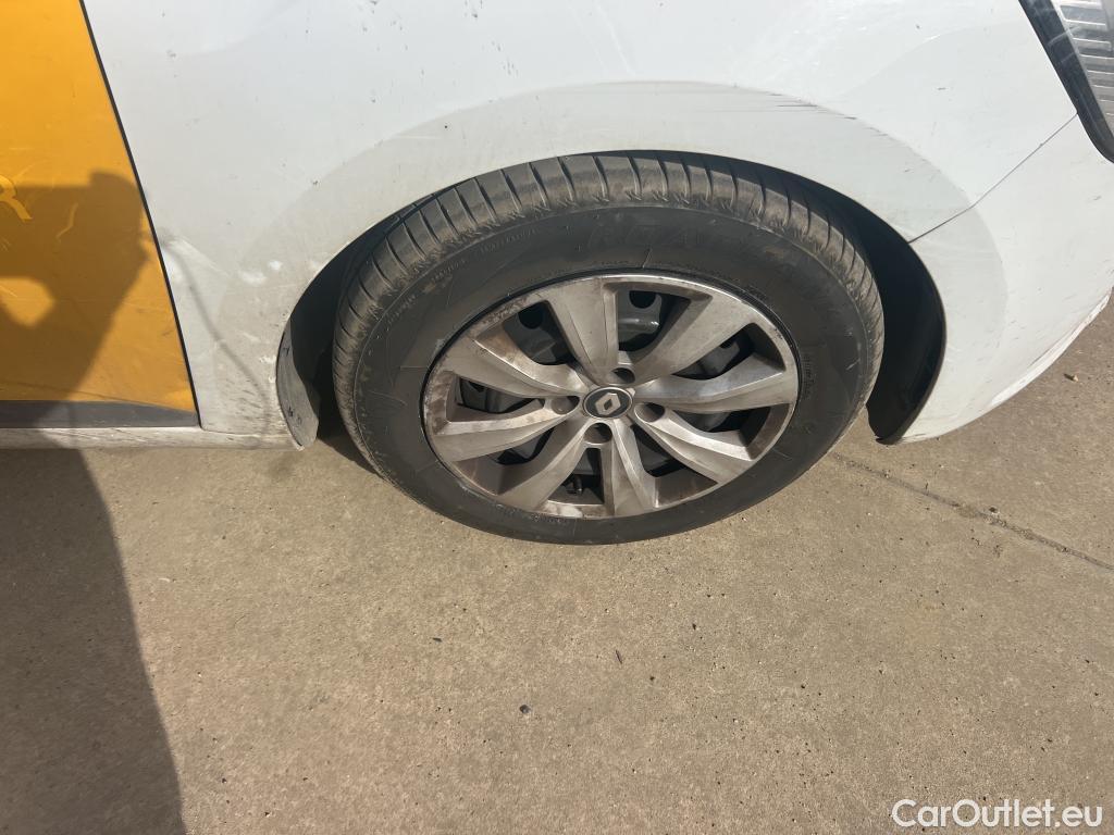  Renault  Clio RENAULT  / 2019 / 5P / berlina con portón Business Blue dCi 63 kW (85CV) #21