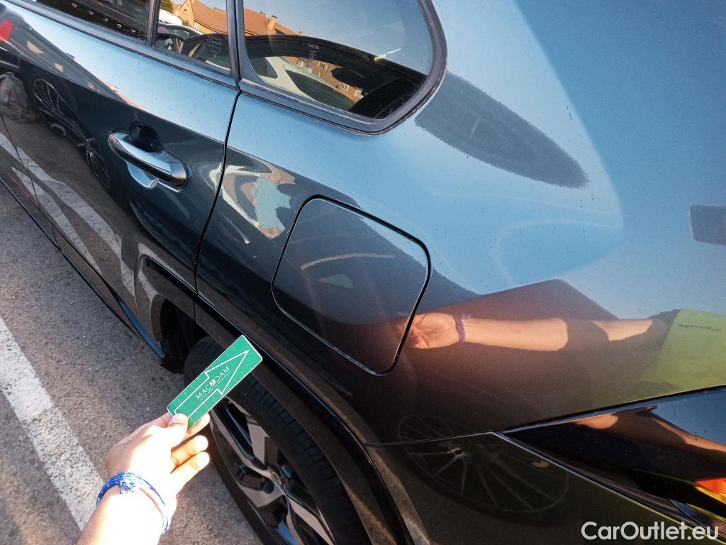  Toyota  RAV4 TOYOTA  / 2018 / 5P / todoterreno 2.5l PLUG-IN 300PH (e-CVT) Advance #28