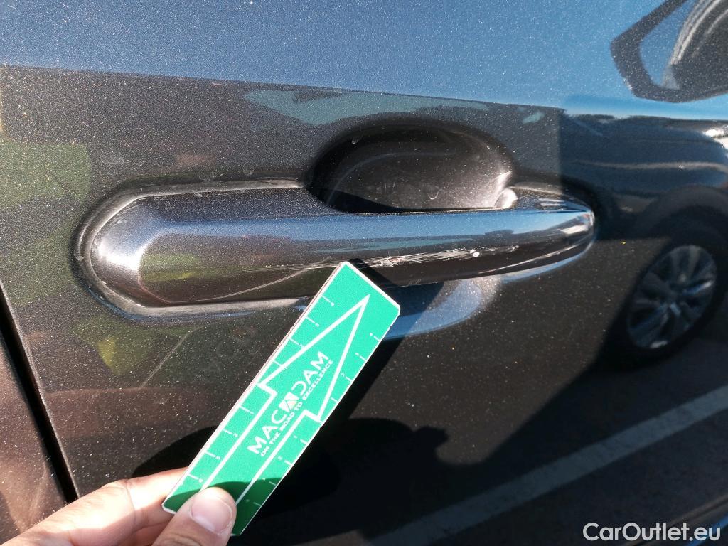  Toyota  RAV4 TOYOTA  / 2018 / 5P / todoterreno 2.5l PLUG-IN 300PH (e-CVT) Advance #23