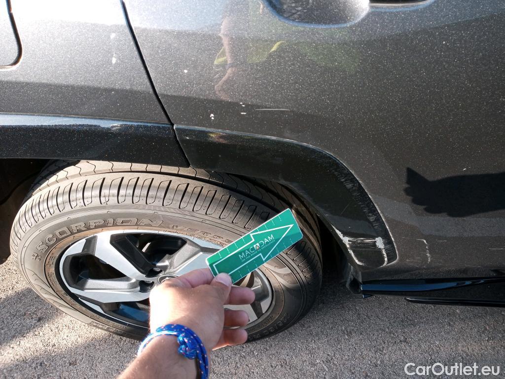  Toyota  RAV4 TOYOTA  / 2018 / 5P / todoterreno 2.5l PLUG-IN 300PH (e-CVT) Advance #14