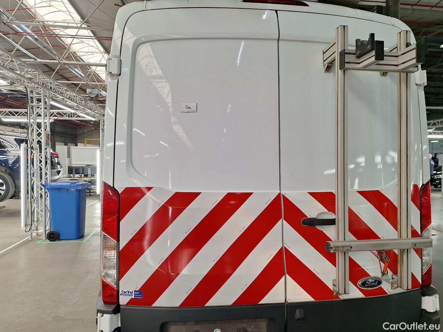  Ford  Transit Ford, _ FL'19, Ford  350M 2.0TD 130pk 96kW M6 Trend 4d #19