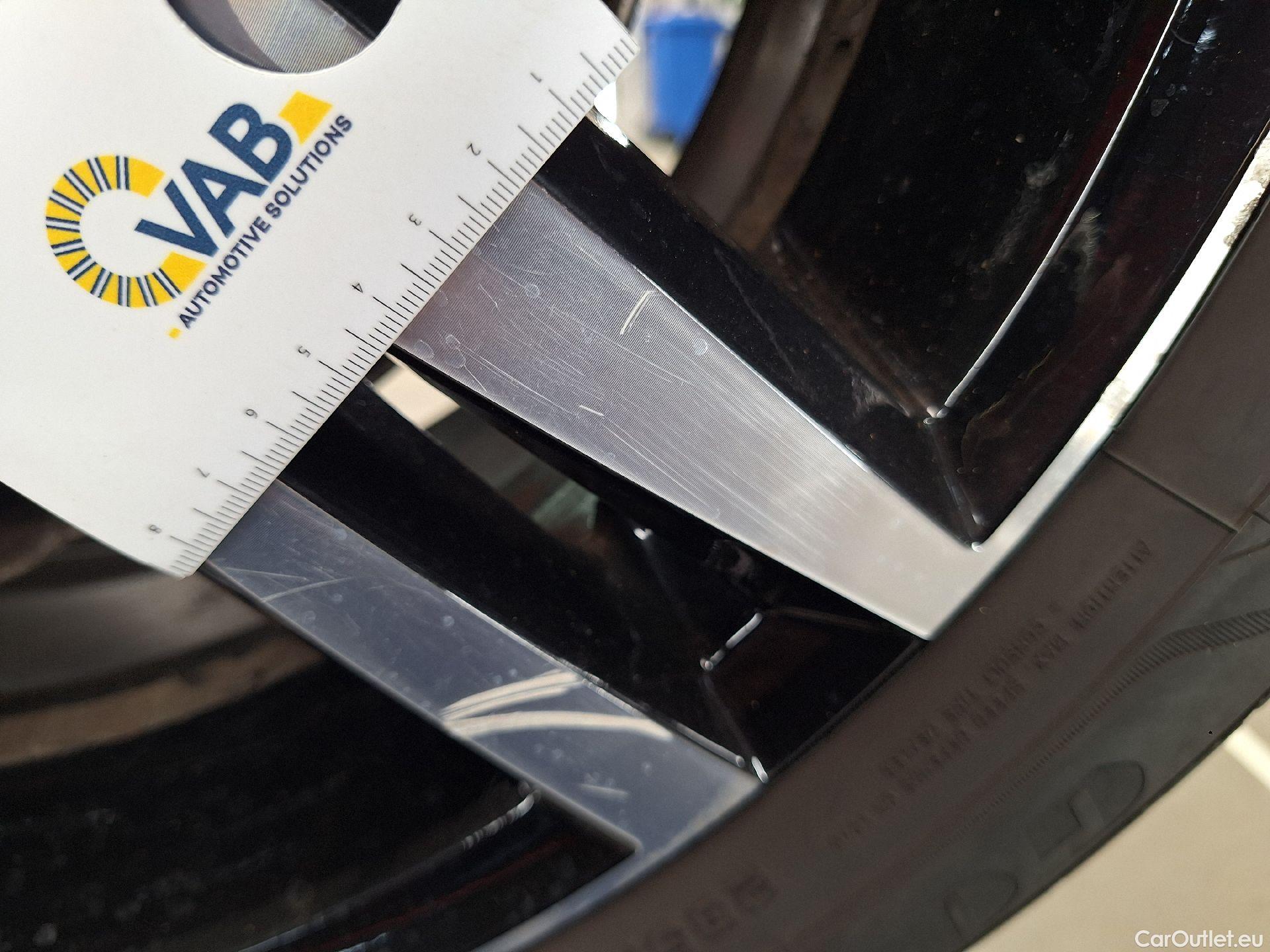  Volvo  XC60 Volvo,  FL'21, Volvo  B4 D Geartronic R-Design 5d #55